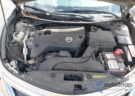 2015 Nissan Altima 2.5 S z USA, uszkodzony, nr VIN 1N4AL3AP1FC134599